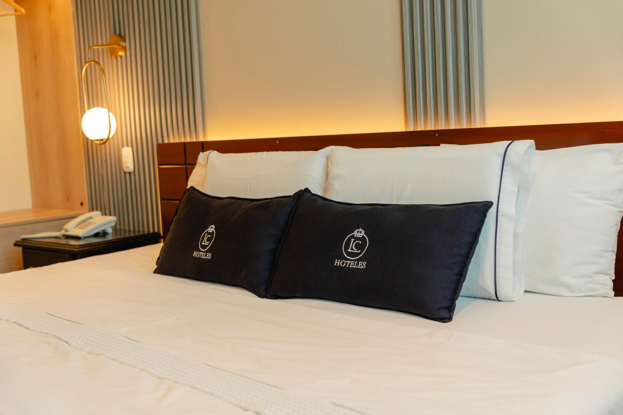 Lc Hoteles بيورا المظهر الخارجي الصورة